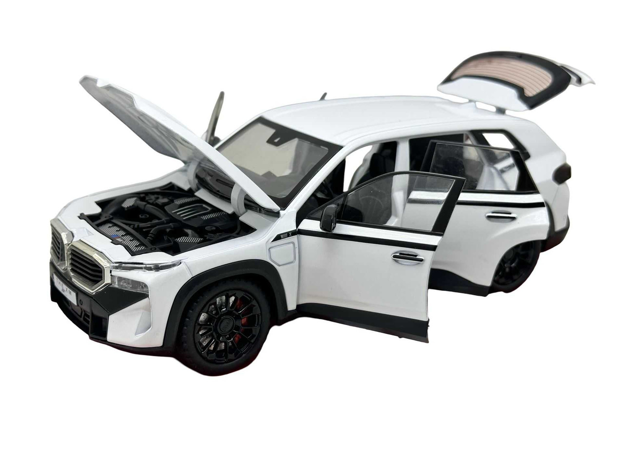 Macheta-BMW-XM-Alb-Die-Cast-124-sunete-lumini-si-resort-20cm_42025__77538.1747733832.1280.1280.jpg d64b233988035ed8b74927896416abd4