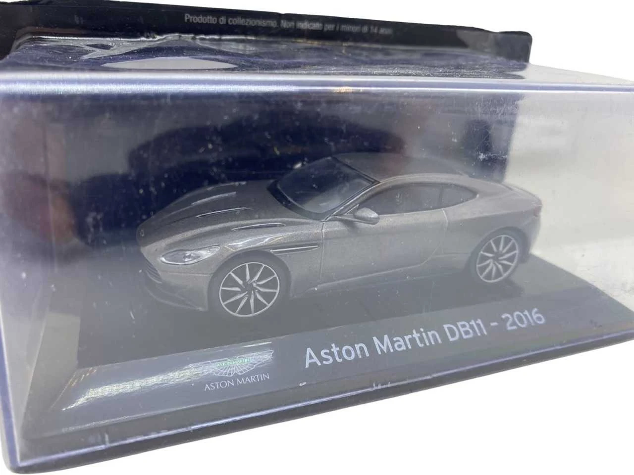 Macheta-metal-2009-Aston-Martin-one-77-gri-143_17982__15045.1711155970.1280.1280.jpg 04084b6e2c85a989993713d21be1d16b
