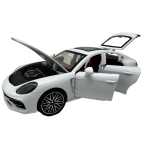 Macheta Porsche Panamera alb 1/24 sunete lumini deschide usile si capotele