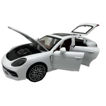 Macheta Porsche Panamera alb 1/24 sunete lumini deschide usile si capotele