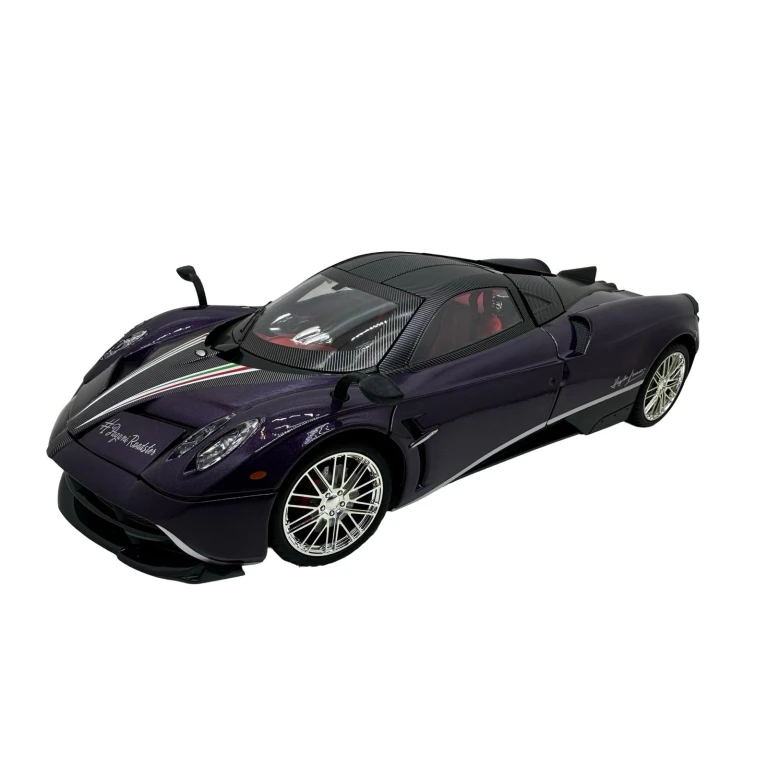 Macheta metal Pagani Huayra roadster 1/18 sunet, lumini, deschide usile si capotele