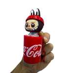Breloc Labubu original cu sunet si lumina, model Coca-Cola