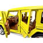 Macheta Mercedes G class galben 1:24 replica metal sunete si lumini, usi si capota deschise - imagine 10