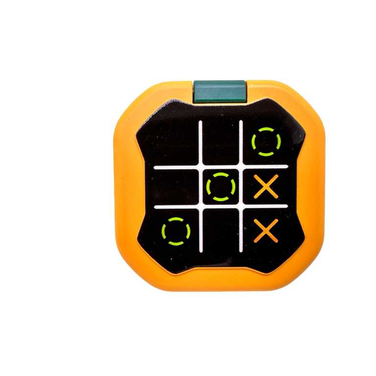 Joc X si O electronic cu inteligenta artificiala