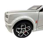 Macheta Rolls Royce Cullinan alb cu rulota scara 1:20 cu sunete lumini deschide usile si capotele - imagine 6