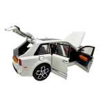Macheta Rolls Royce Cullinan alb cu rulota scara 1:20 cu sunete lumini deschide usile si capotele - imagine 16