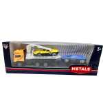 Macheta camion platforma auto 1:43 galben cu doua masini
