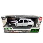 Macheta BMW XM 1:32 alb cu sunet si lumini deschide usile fat si capota motor - imagine 2