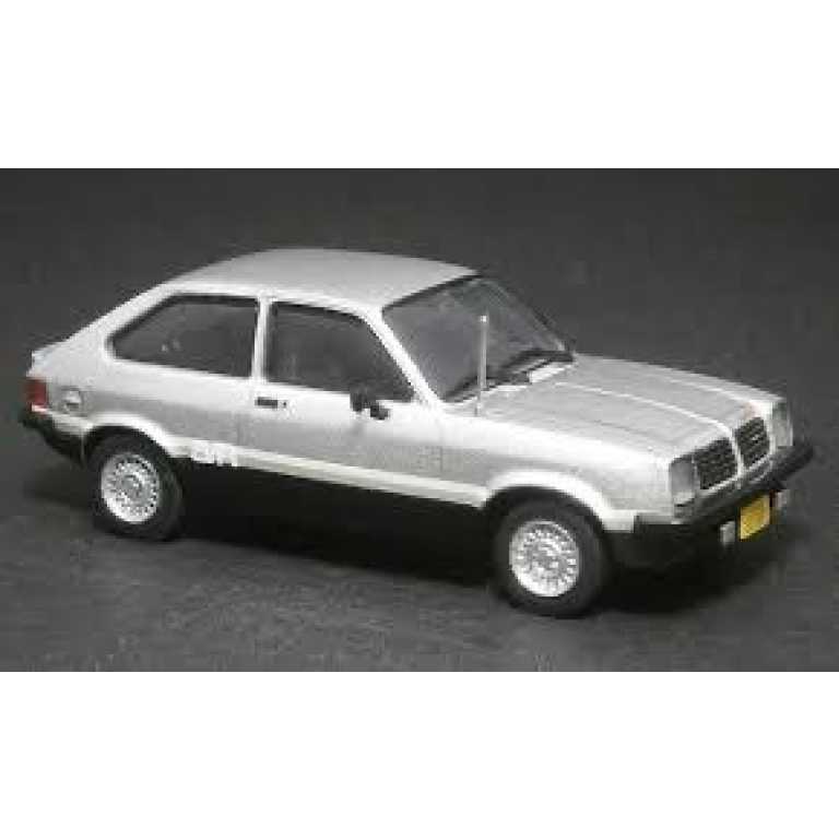 Macheta 1981 Chevrolet Chevette Hatch S/R 1.6 Argintiu 1:43 replica metal