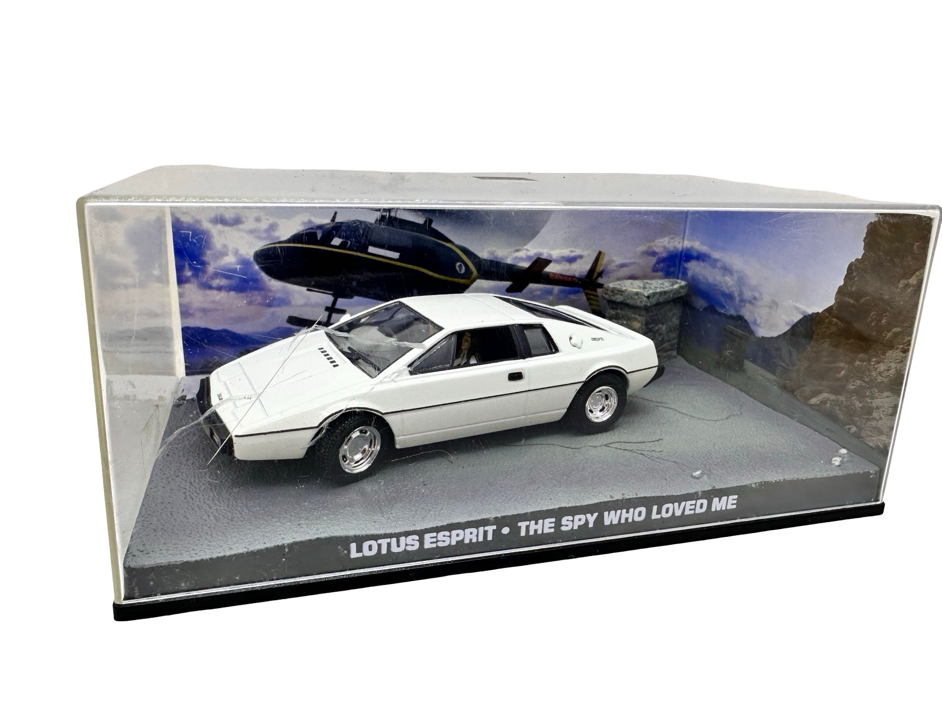 WhatsApp Image 2026-02-23 at 21.21.57 (4) Macheta Lotus Esprit The Spy Who Loved Me scara 1:43