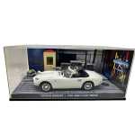 Macheta Toyota 2000GT You Only Live Twice scara 1:43