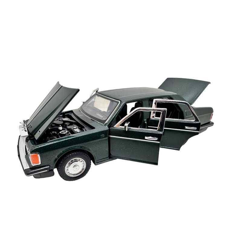 Macheta Rolls Royce Silver Spur negru 1994 1:32 replica metal usi capota si portbagaj deschise lumini si sunet