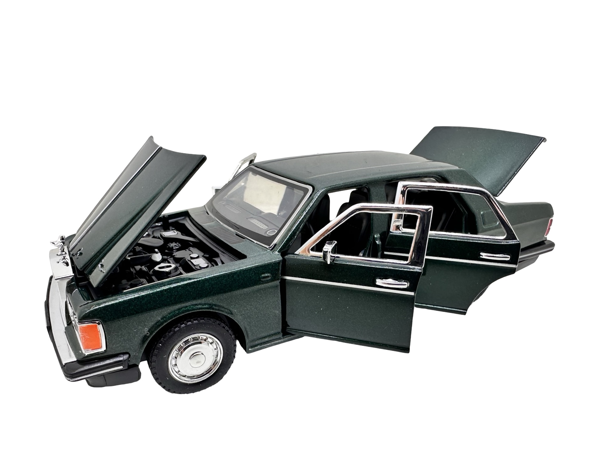 305 Macheta Rolls Royce Silver Spur negru 1994 1:32 replica metal usi capota si portbagaj deschise lumini si sunet