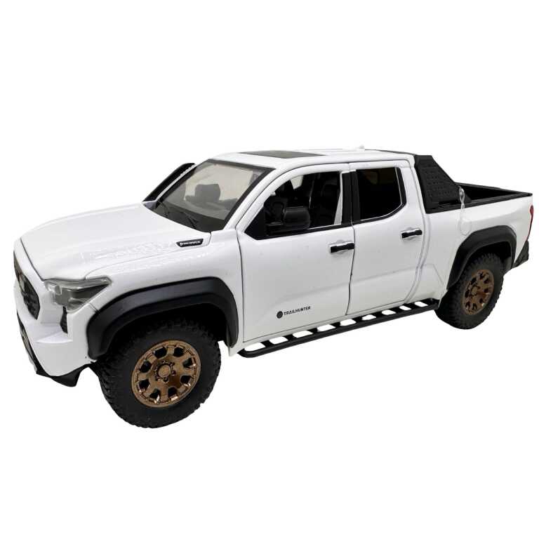 Macheta Toyota Tacoma 1:24 replica metal alba lumini si sunete usi si capota functionale