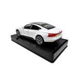 Macheta Audi e-tron GT alb 1:32 metal die-cast lumini si sunete usi capota si portbagaj functionale - imagine 9