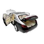 Macheta metal Mercedes Maybach S Class negru argintiu 1:24 telecomanda deschidere electrica usi capota portbagaj lumini si sunete - imagine 6