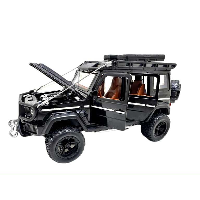 Macheta Mercedes G Class negru 1:32 replica metal usi si capota deschise sunete si lumini