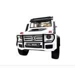 Macheta Mercedes G Class alb AMG 1:22 replica metal alba lumini sunete si efect fum - imagine 4