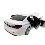 Macheta BMW G30 530Li LCI alb 1:18 metal licentiata BMW usi capota portbagaj functionale - imagine 13