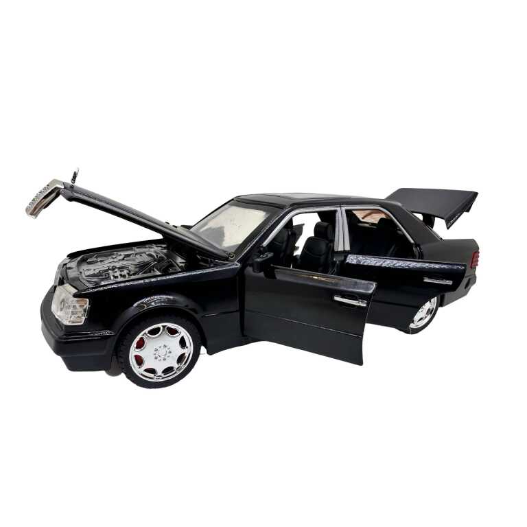 Macheta Mercedes-Benz E500 AMG W124 negru 1:28 replica metal lumini si sunete usi capota portbagaj functionale