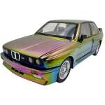 Macheta BMW M3 E30 maro nichelat cameleon 1:24 metal lumini si sunete usi capota si portbagaj functionale