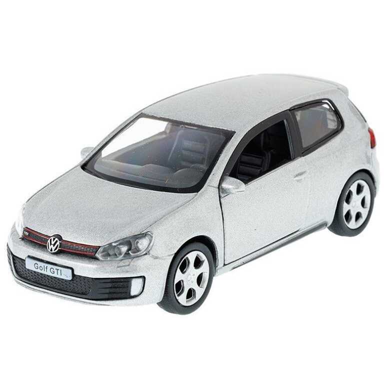 Macheta Volkswagen Golf GTI argintie 1:36 replica metal cu usi deschise si mecanism pull back fara cutie proprie