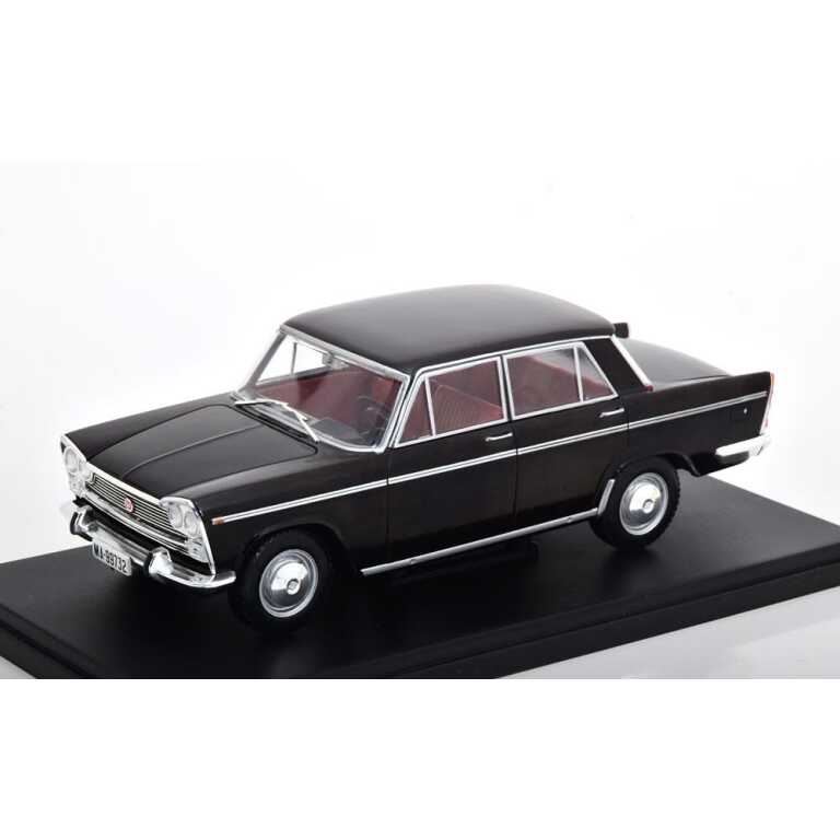 Macheta Seat 1500 scara 1/24 negru 1971