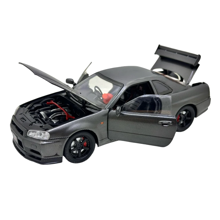 Macheta Auto Nissan Skyline GT-R R34 Carbon Look Metal Die-Cast 1/24 sunet lumini deschide usile si capotele