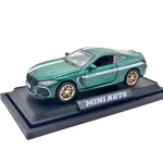 Machetă metalică BMW M8 Competition verde scara 1:32 cu lumini sunete uși deschizabile și mecanism pull back