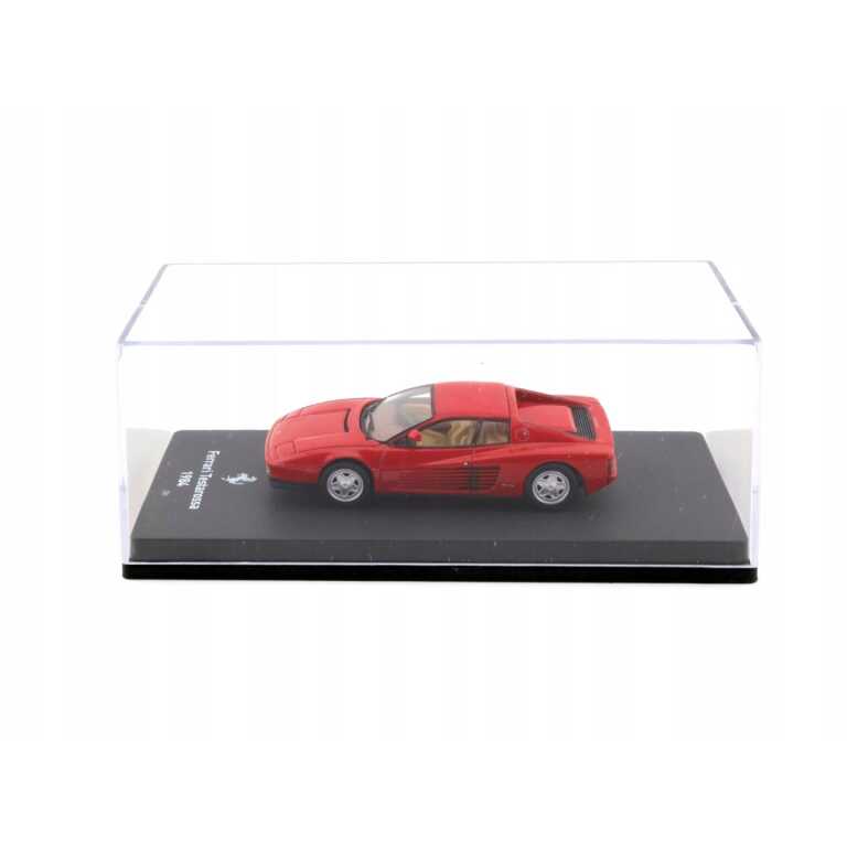 Macheta auto Ferrari Testarossa rosu 1984 scara 1:64