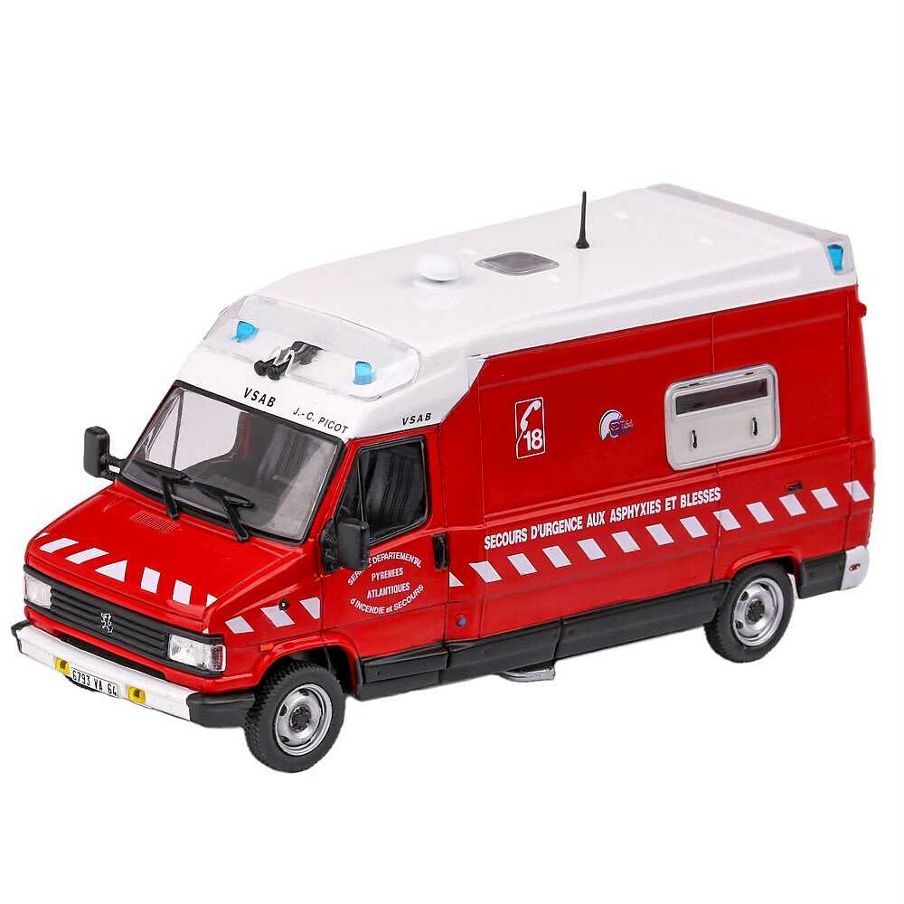 WhatsApp Image 2026-09-09 at 11.15.06 (4) Macheta auto politie Edicola Polski Fiat 126p Militia 1984 scara 1:43