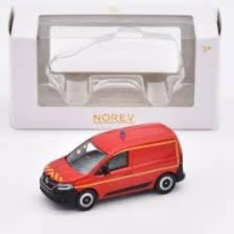 Macheta Renault Kangoo pompieri rosie Norev 1:64