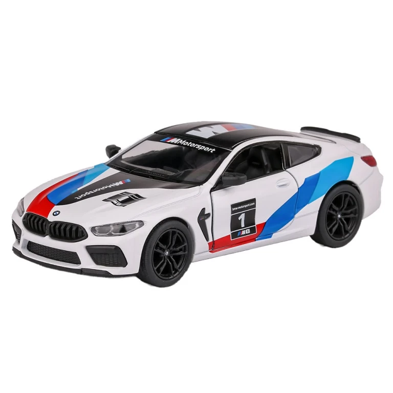 Macheta BMW M8 Motorsport alba cu usi functionale