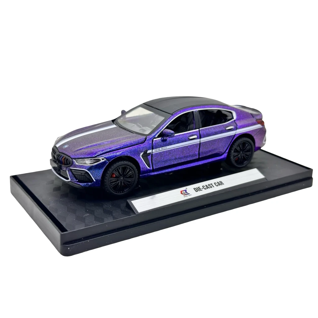 Macheta metalica BMW M8 Competition mov metalizat scara 1:32 cu usi capota si portbagaj mobile